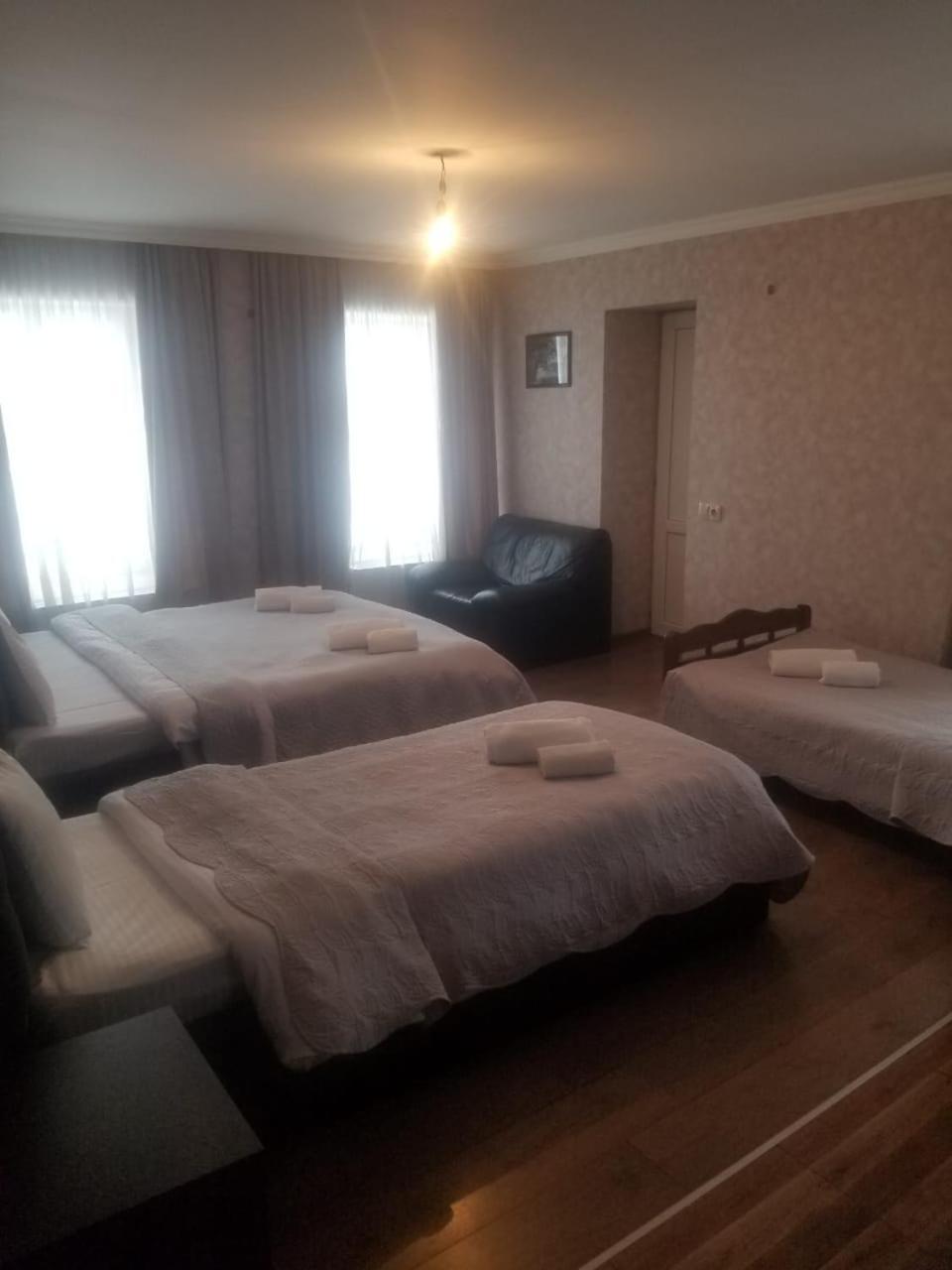 Guesthouse Ori Beli In Mestia Extérieur photo