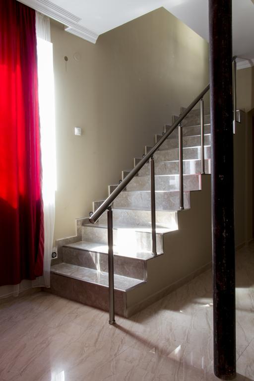 Guesthouse Ori Beli In Mestia Extérieur photo